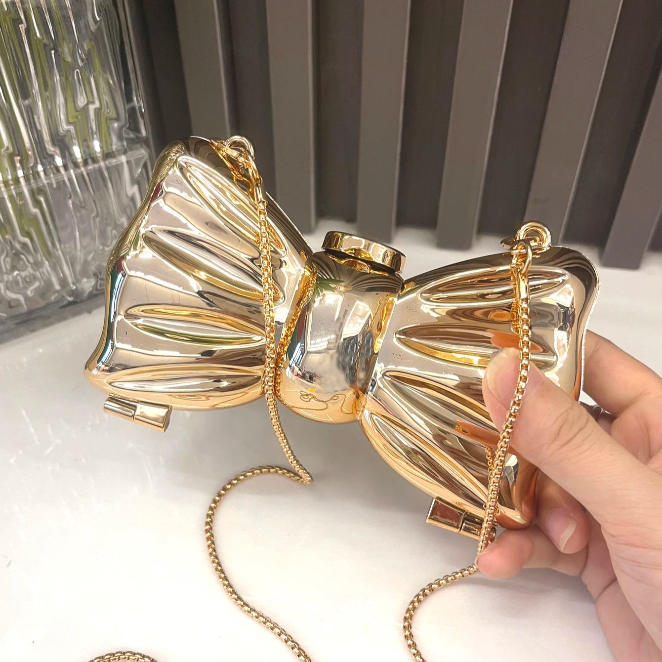 Clutch Bag Evening - Golden กระเป๋ากระเป๋าและกระเป๋าถือหรูหราออกแบบกระเป๋าสะพายตลกรูปร่างงานแต่งงานรอบอะคริลิคเงาคลัทช์