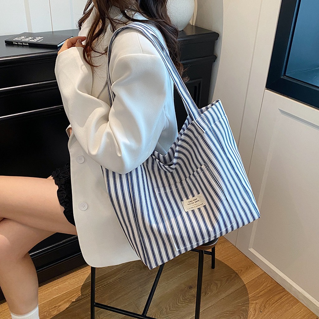 กระเป๋าถือแบบสะพายไหล่ วัสดุ P - Women Bags Manufacturer บทวิจารณ์และราคา