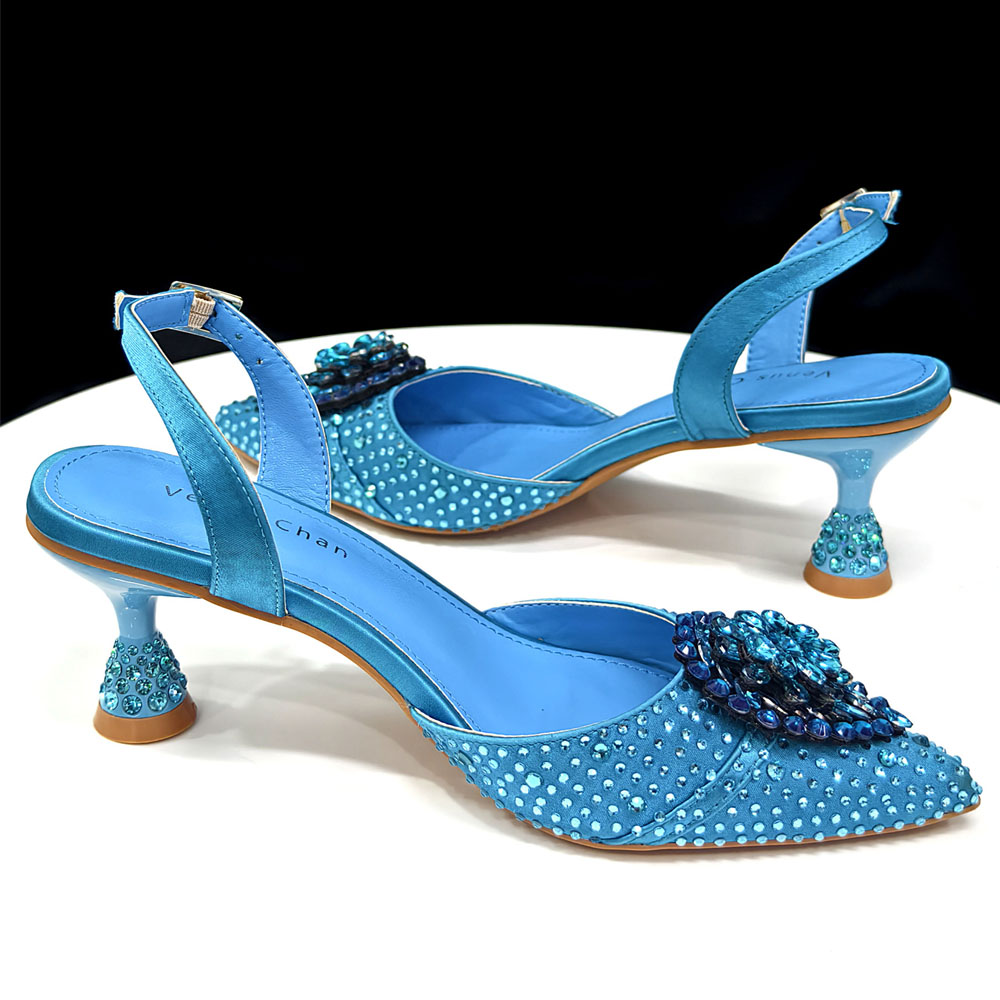 รองเท้าส้นสูงประดับคริสตัลและก - Clutch Bag Evening บทวิจารณ์และราคา